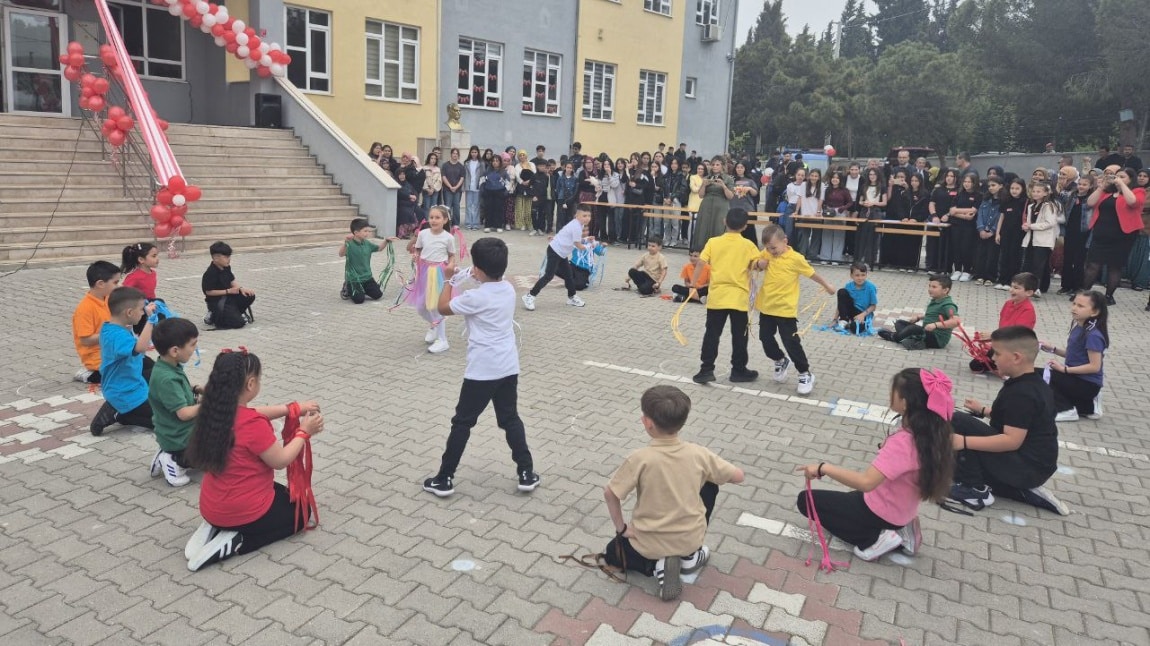 23 Nisan Ulusal Egemenlik ve Çocuk Bayramı Okulumuzda Coşku İçerisinde Kutlandı.